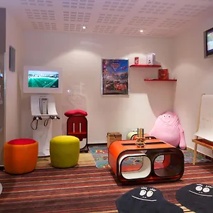Отель Novotel ****